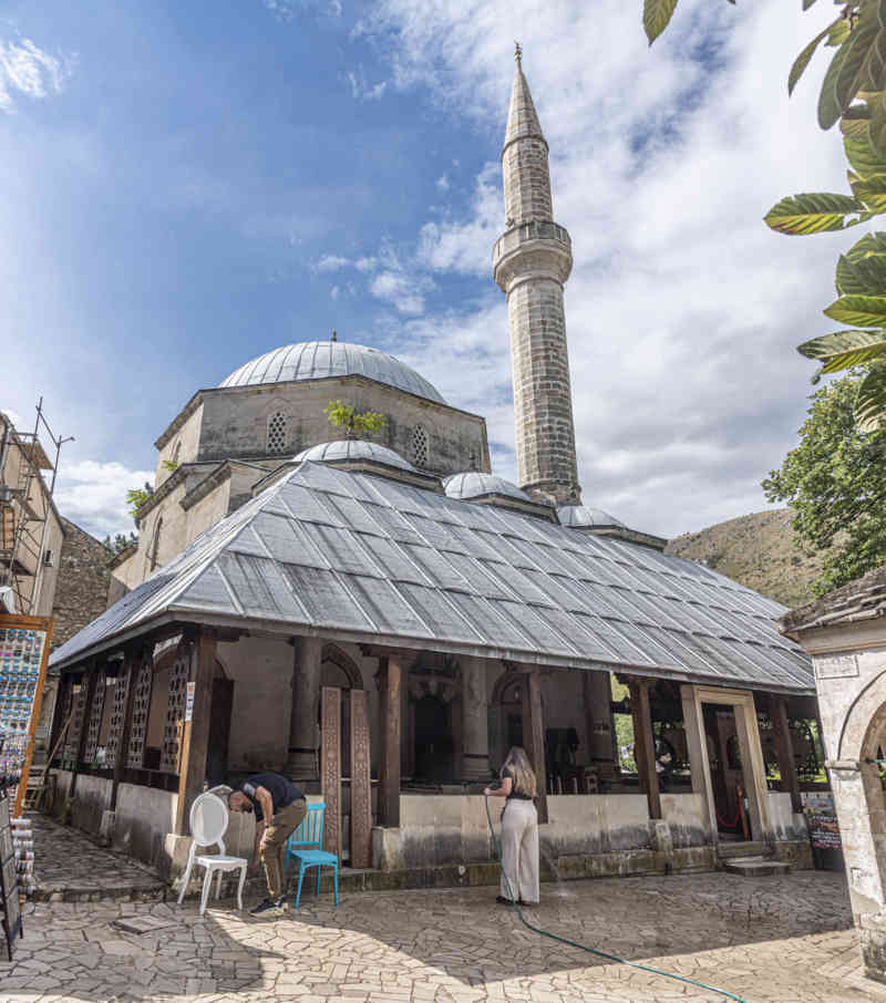 Bosnia y Herzegovina - Mostar 18 - mezquita Koski Mehmed Pash.jpg